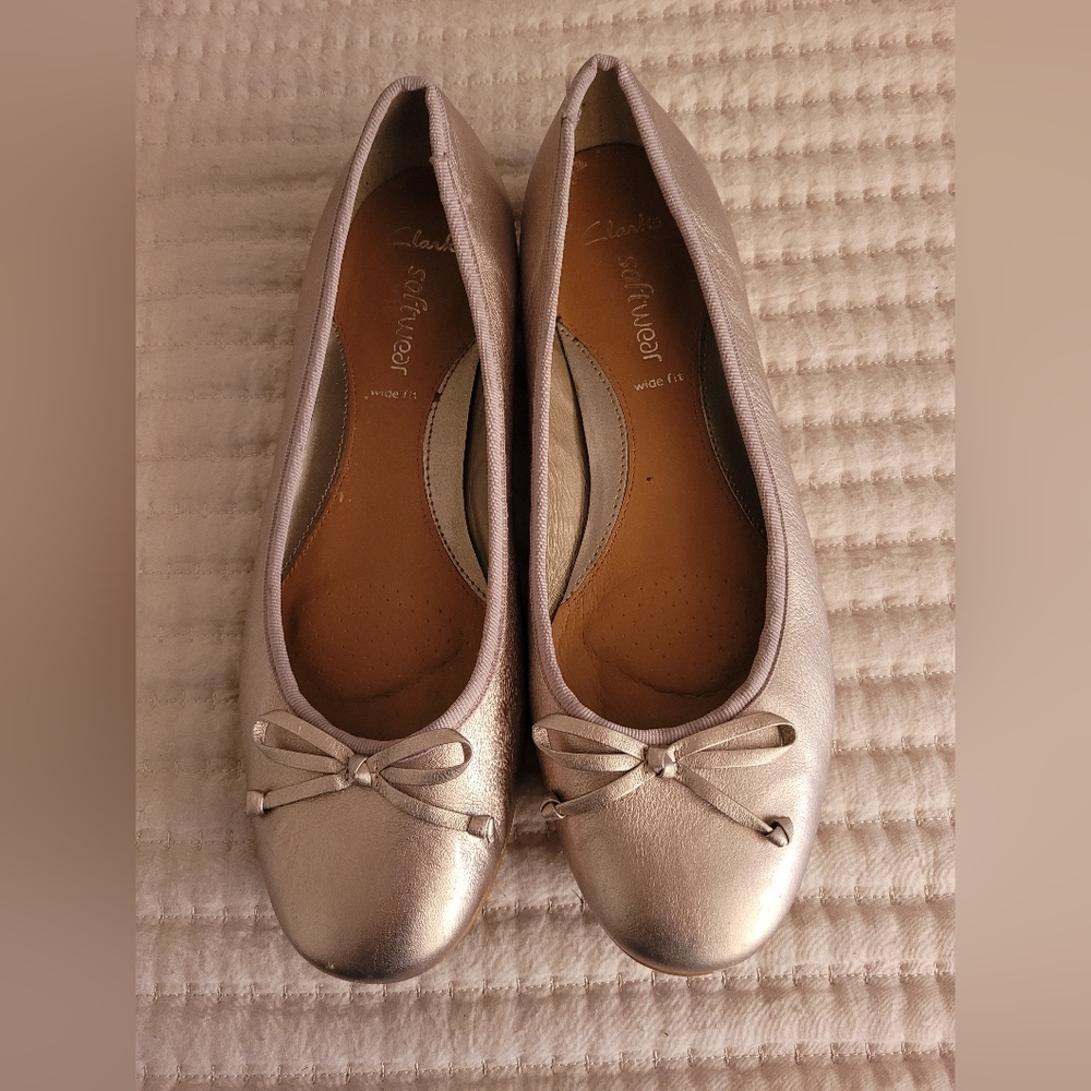 Clarks Gold Softwear Flats